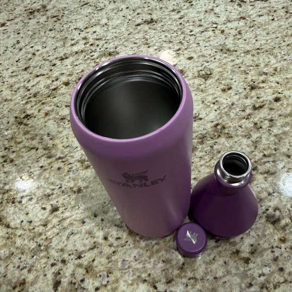 Stanley The All Day SlimBottle Insulated 34oz - Picture 4 of 4